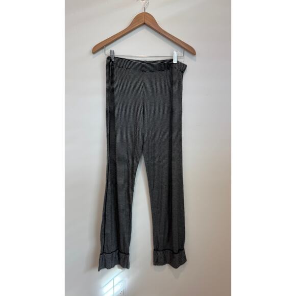 Maison du Soir Black & White Stripe Pajama Set Size – Large - Picture 5 of 13